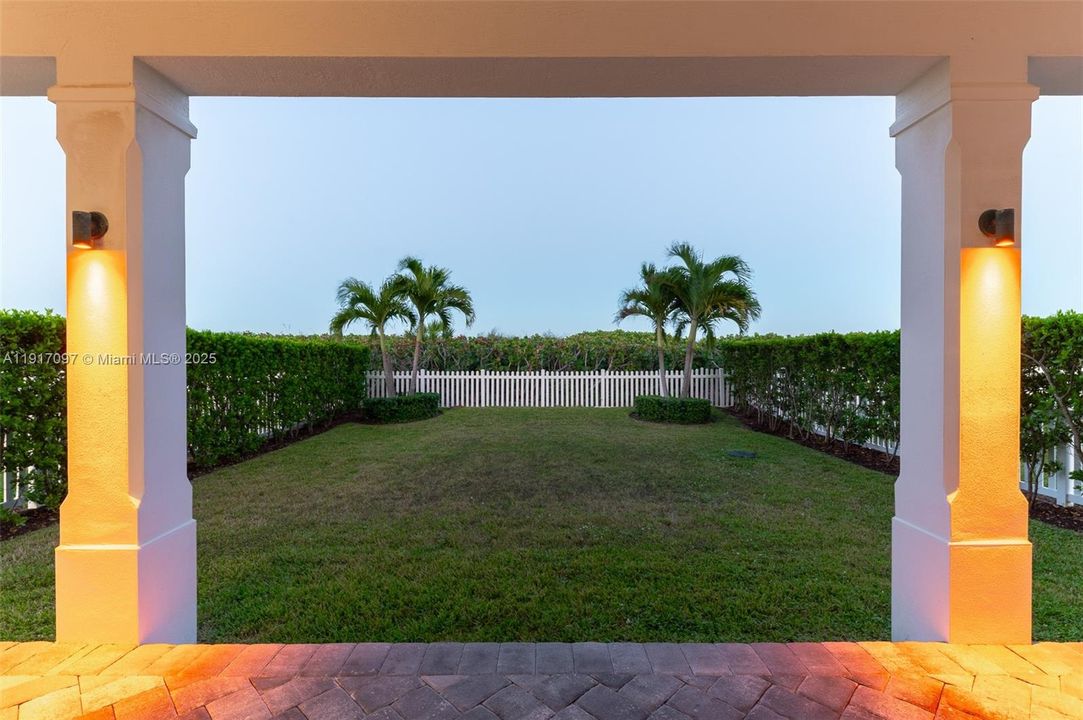 For Sale: $3,495,000 (4 beds, 5 baths, 4311 Square Feet)