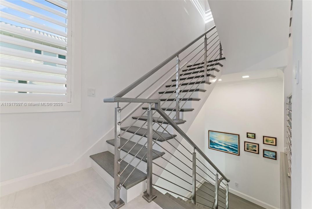 For Sale: $3,495,000 (4 beds, 5 baths, 4311 Square Feet)