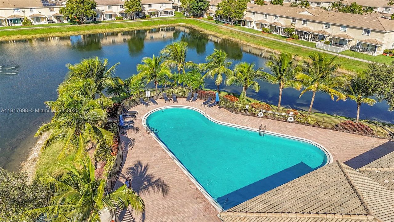 For Sale: $389,900 (3 beds, 2 baths, 1418 Square Feet)