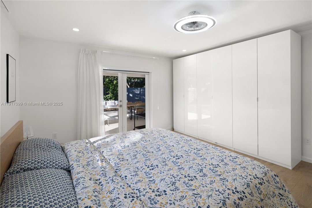 En Venta: $1,595,000 (4 camas, 3 baños, 2651 Pies cuadrados)