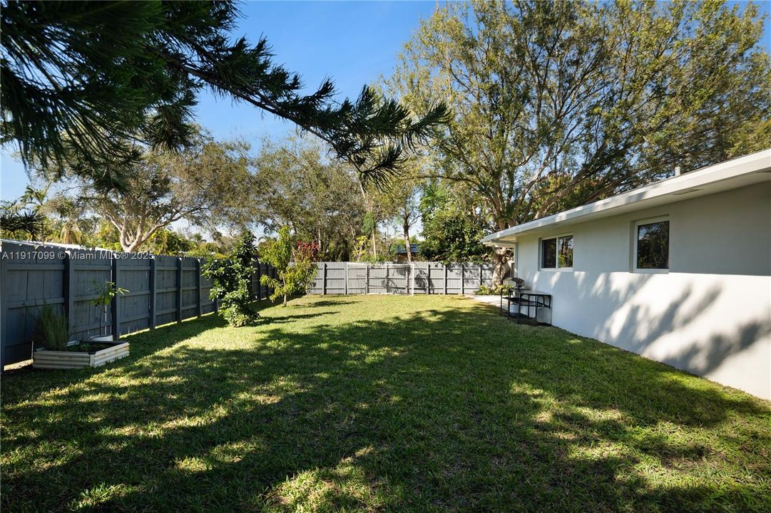 En Venta: $1,595,000 (4 camas, 3 baños, 2651 Pies cuadrados)