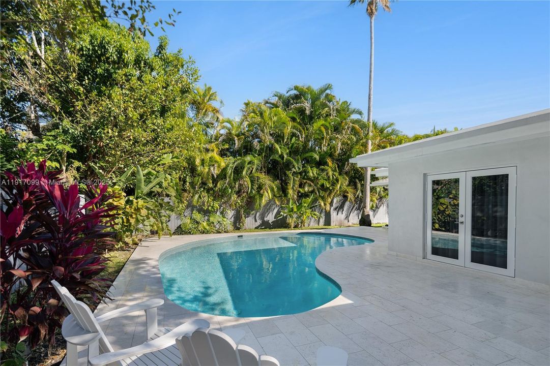 En Venta: $1,595,000 (4 camas, 3 baños, 2651 Pies cuadrados)