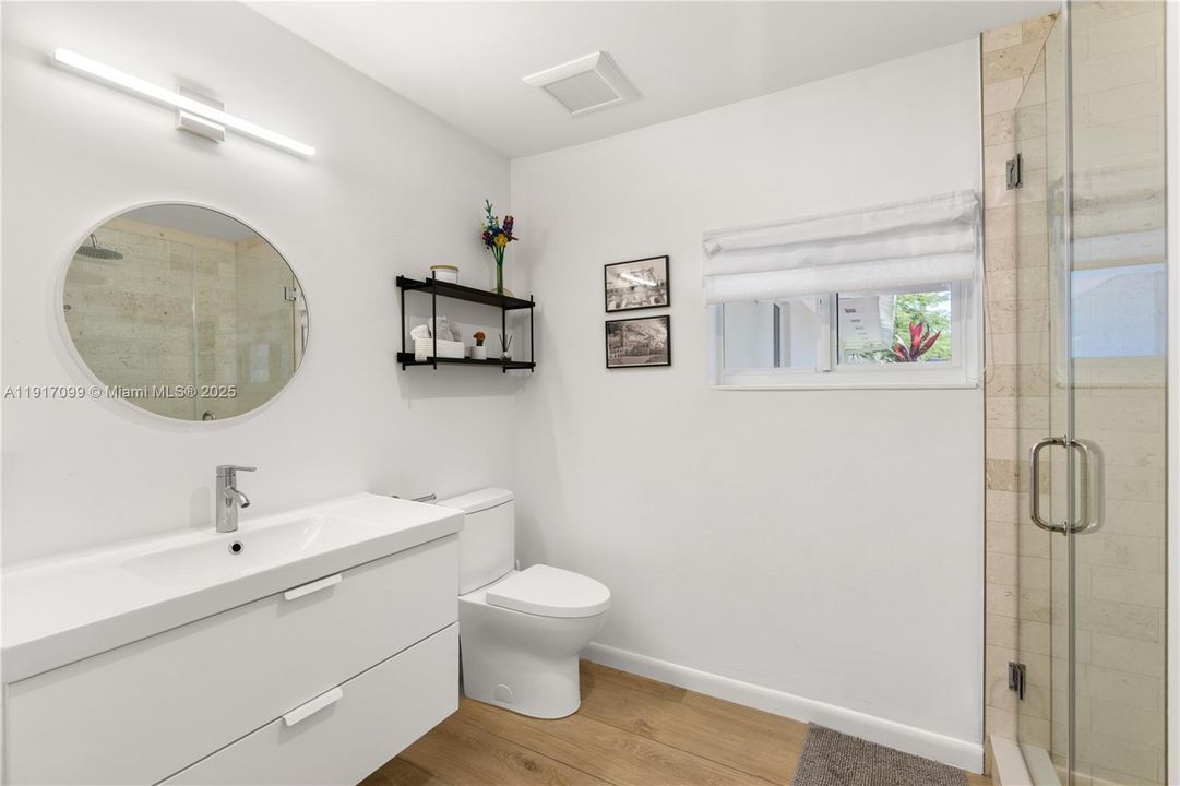 En Venta: $1,595,000 (4 camas, 3 baños, 2651 Pies cuadrados)