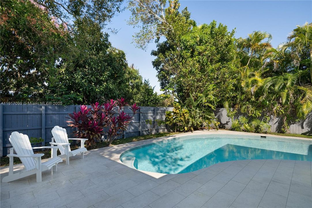 En Venta: $1,595,000 (4 camas, 3 baños, 2651 Pies cuadrados)