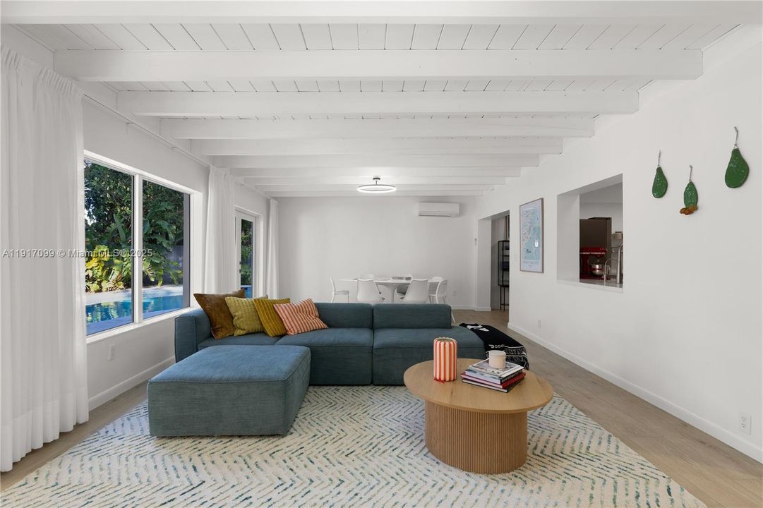 En Venta: $1,595,000 (4 camas, 3 baños, 2651 Pies cuadrados)