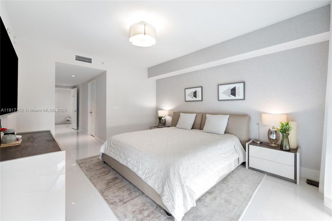 For Sale: $1,595,000 (3 beds, 3 baths, 1892 Square Feet)