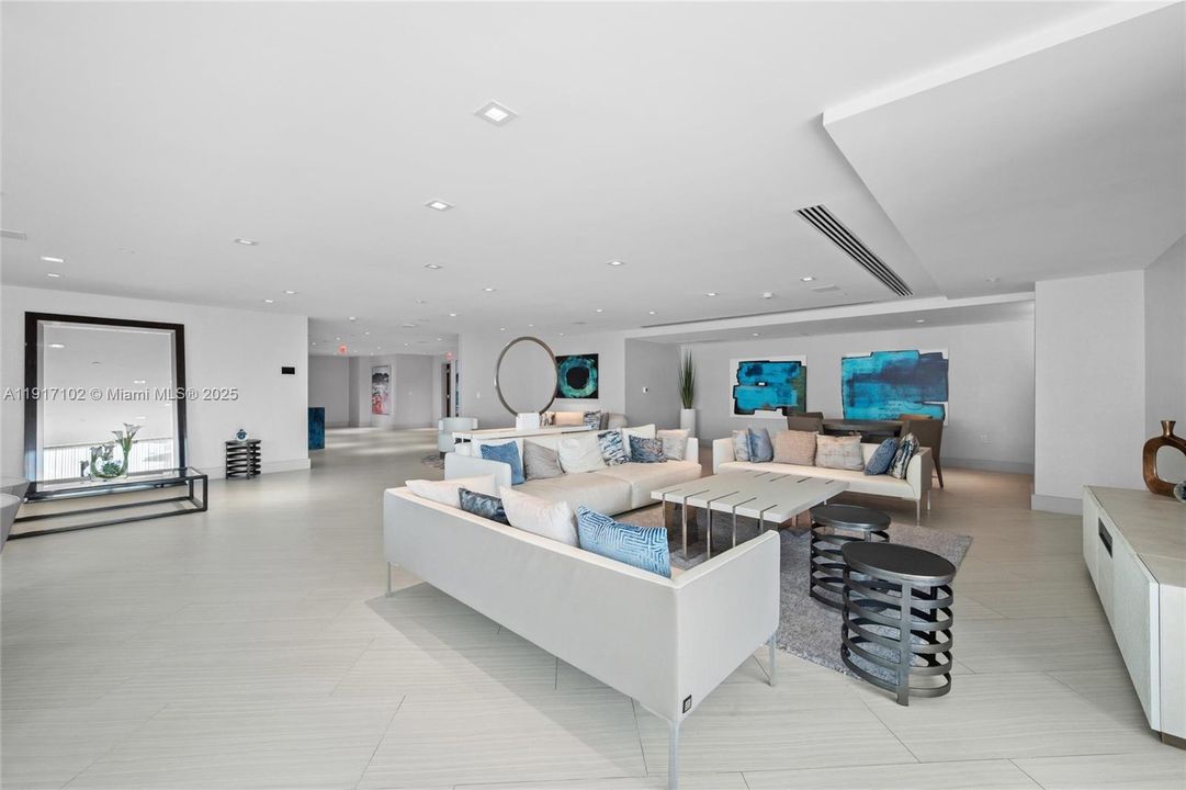 For Sale: $1,595,000 (3 beds, 3 baths, 1892 Square Feet)