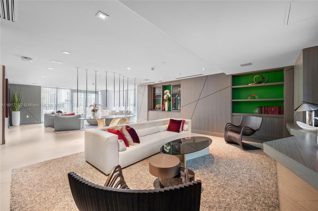 For Sale: $1,595,000 (3 beds, 3 baths, 1892 Square Feet)