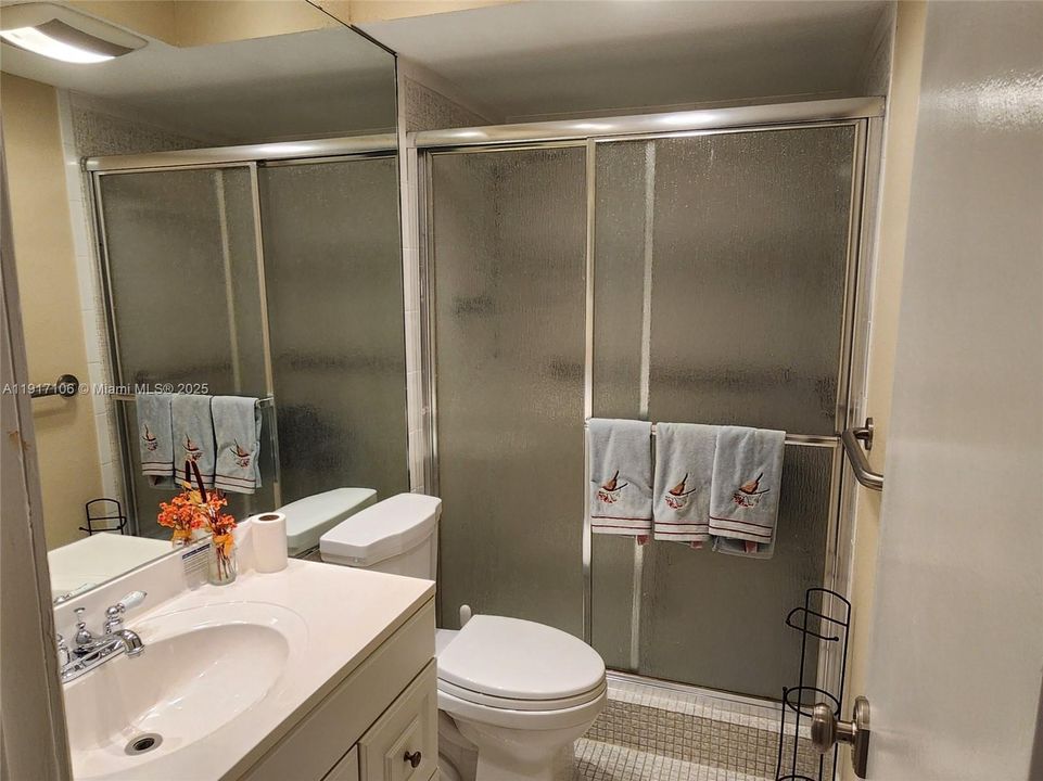 待售: $158,900 (2 贝兹, 2 浴室, 1242 平方英尺)