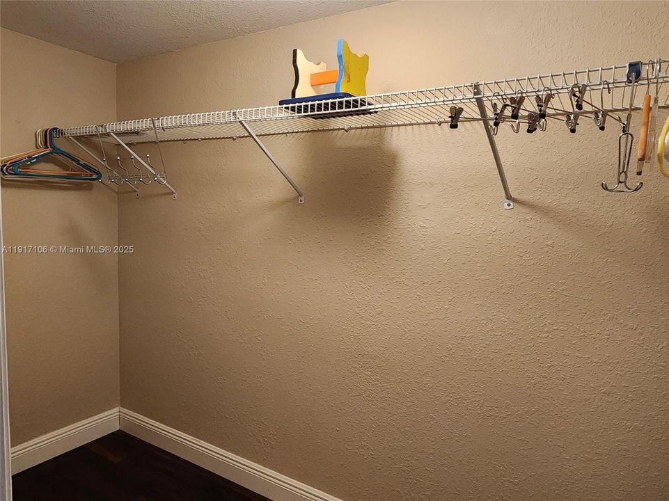 待售: $158,900 (2 贝兹, 2 浴室, 1242 平方英尺)