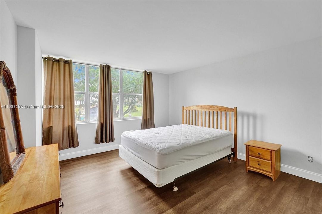 En Venta: $125,000 (2 camas, 2 baños, 1100 Pies cuadrados)