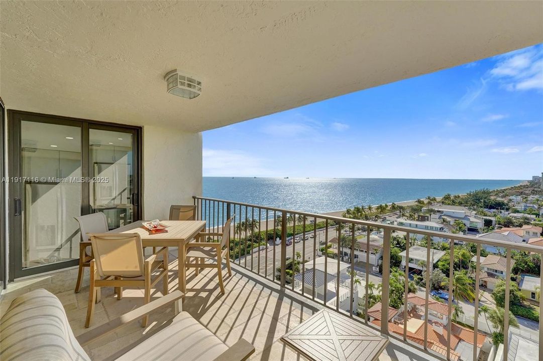 For Sale: $840,000 (2 beds, 2 baths, 1500 Square Feet)