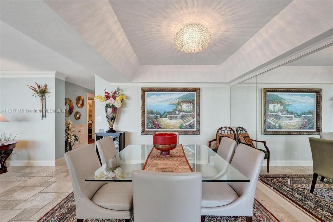 For Sale: $840,000 (2 beds, 2 baths, 1500 Square Feet)