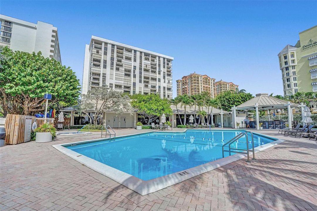 For Sale: $840,000 (2 beds, 2 baths, 1500 Square Feet)