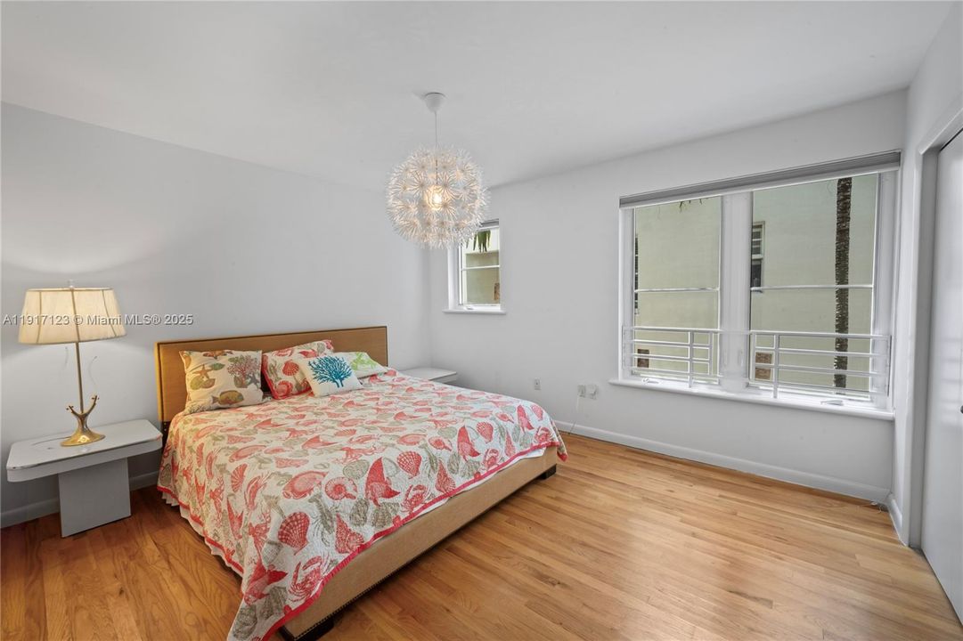 For Rent: $3,200 (2 beds, 2 baths, 1000 Square Feet)