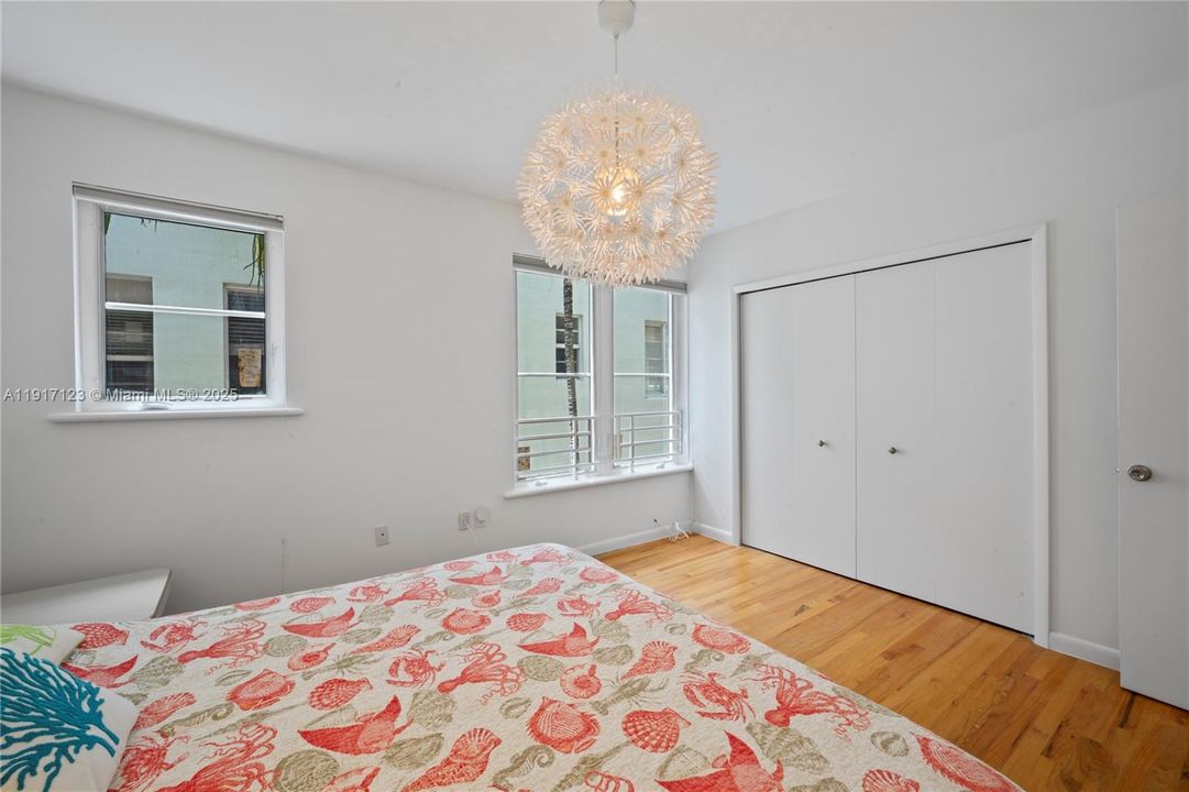 For Rent: $3,200 (2 beds, 2 baths, 1000 Square Feet)