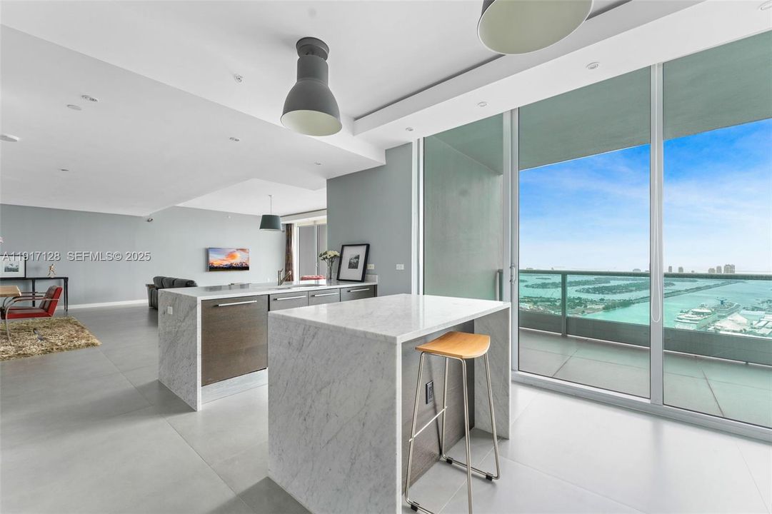 For Rent: $15,750 (3 beds, 3 baths, 2647 Square Feet)