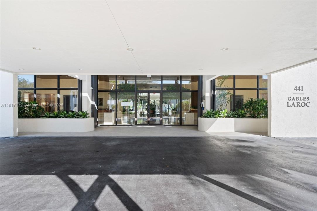 For Sale: $1,450,000 (3 beds, 3 baths, 1713 Square Feet)