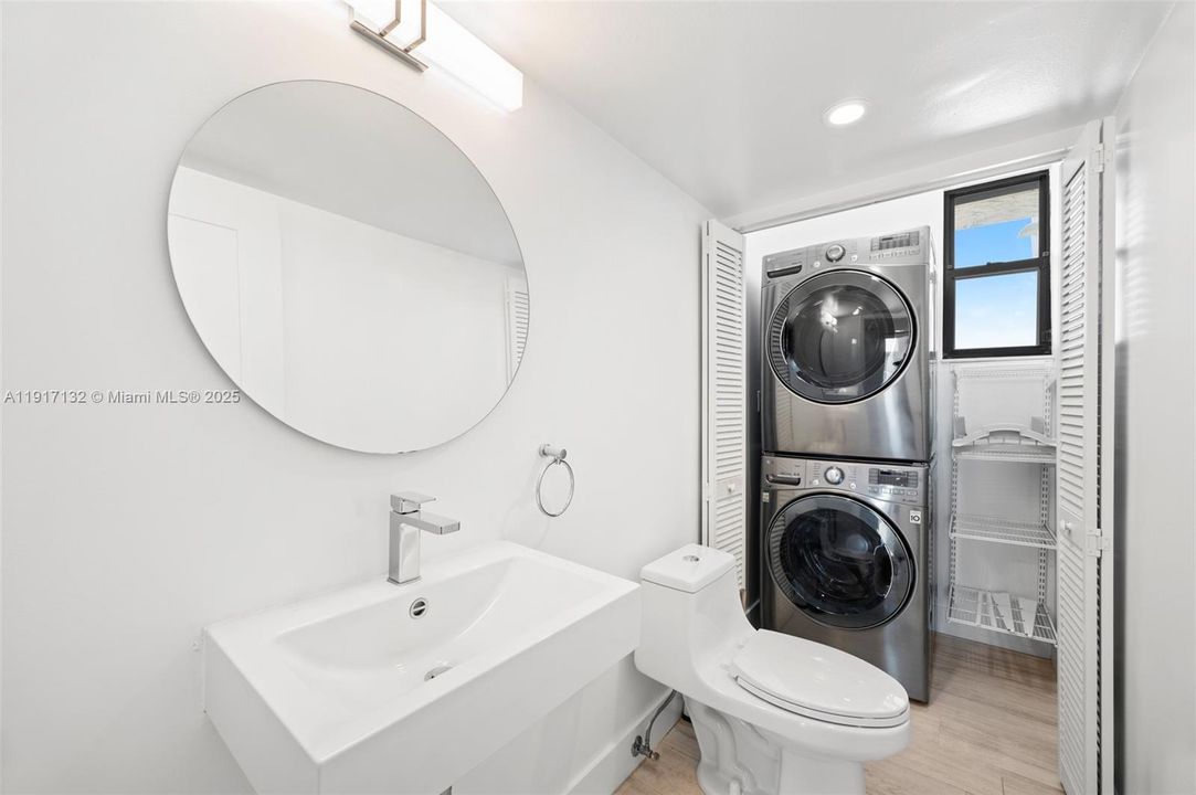 For Sale: $1,450,000 (3 beds, 3 baths, 1713 Square Feet)