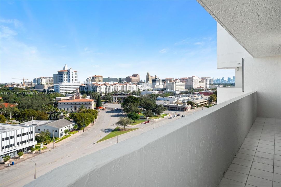 For Sale: $1,450,000 (3 beds, 3 baths, 1713 Square Feet)