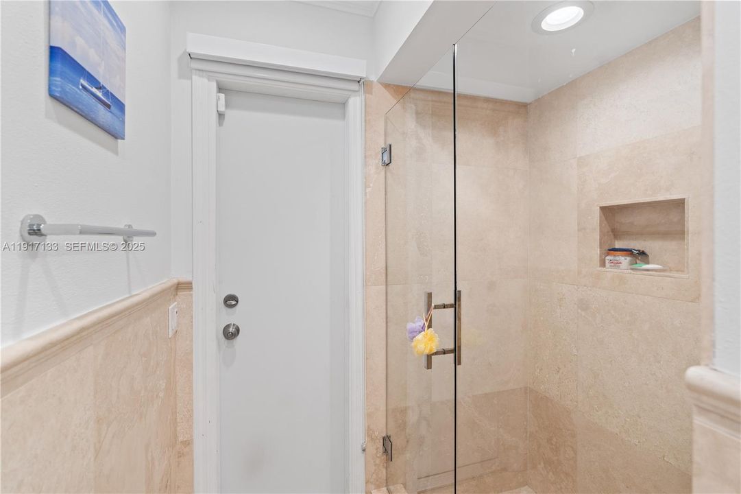 For Sale: $3,795,000 (4 beds, 3 baths, 3261 Square Feet)