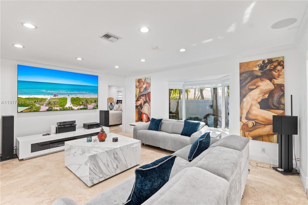 For Sale: $3,795,000 (4 beds, 3 baths, 3261 Square Feet)