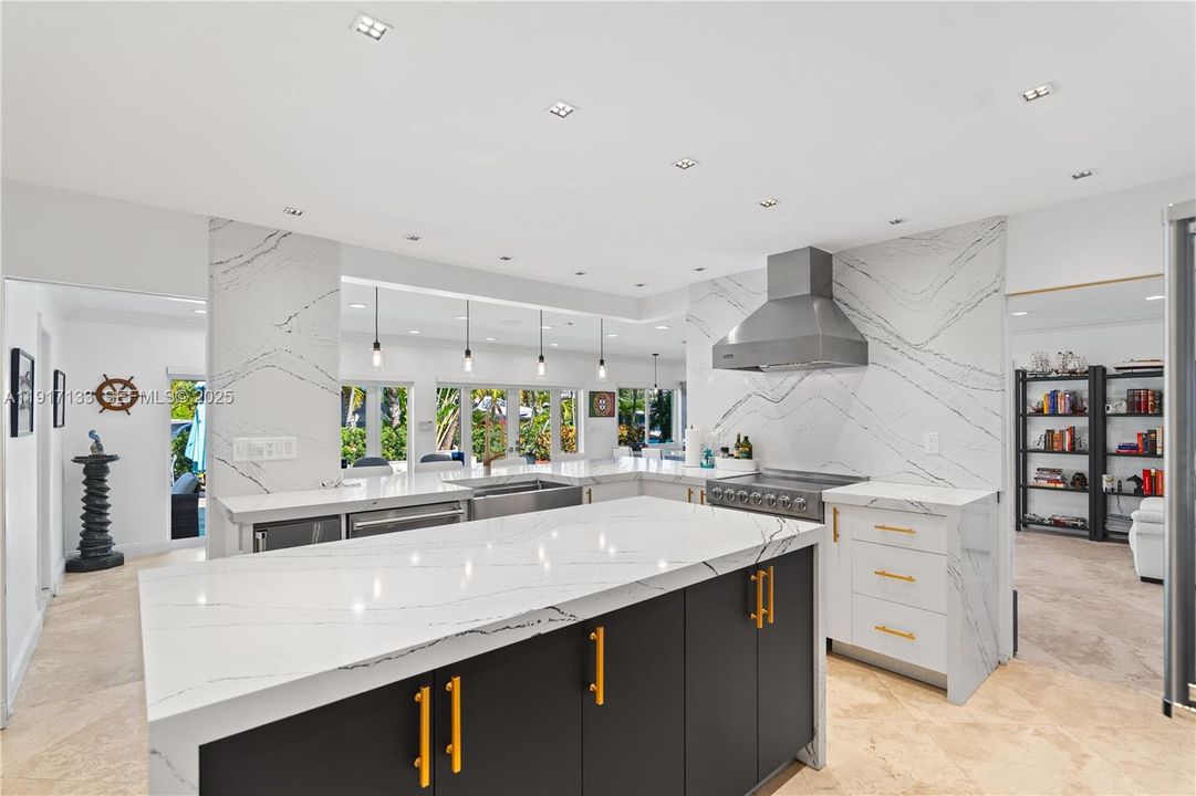 For Sale: $3,795,000 (4 beds, 3 baths, 3261 Square Feet)