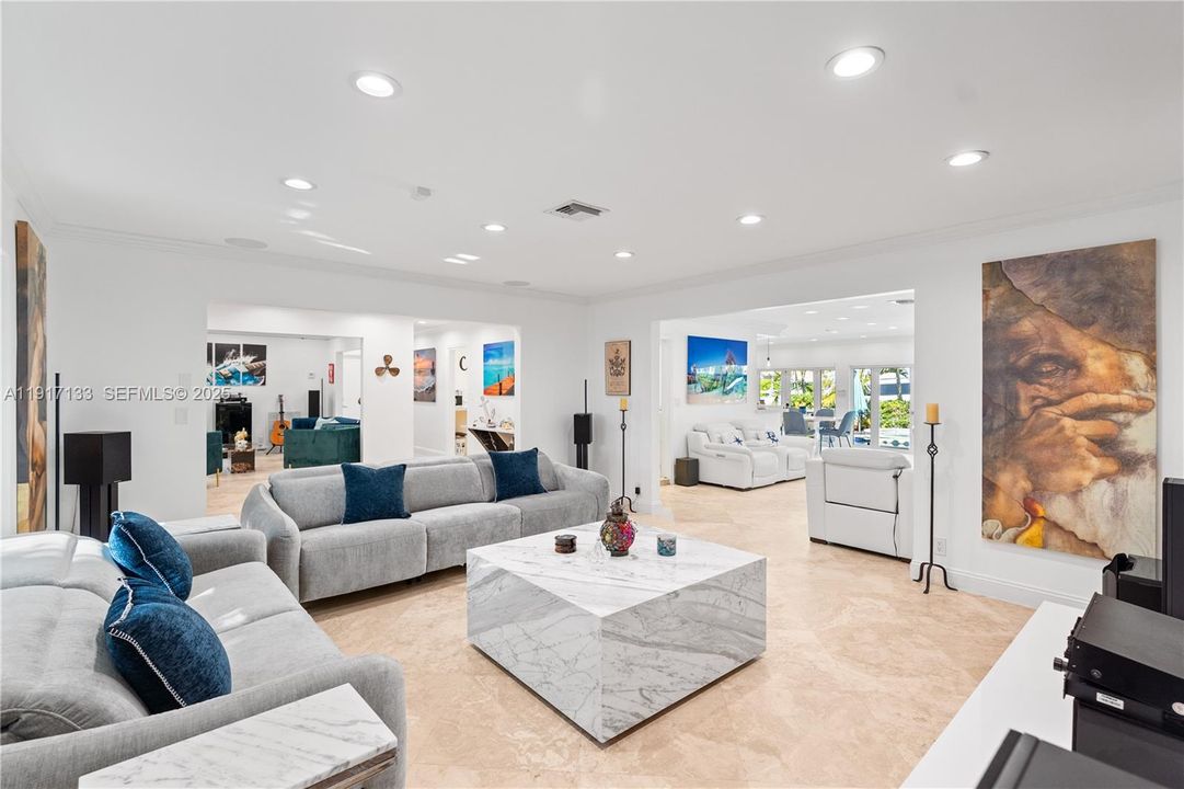 For Sale: $3,795,000 (4 beds, 3 baths, 3261 Square Feet)