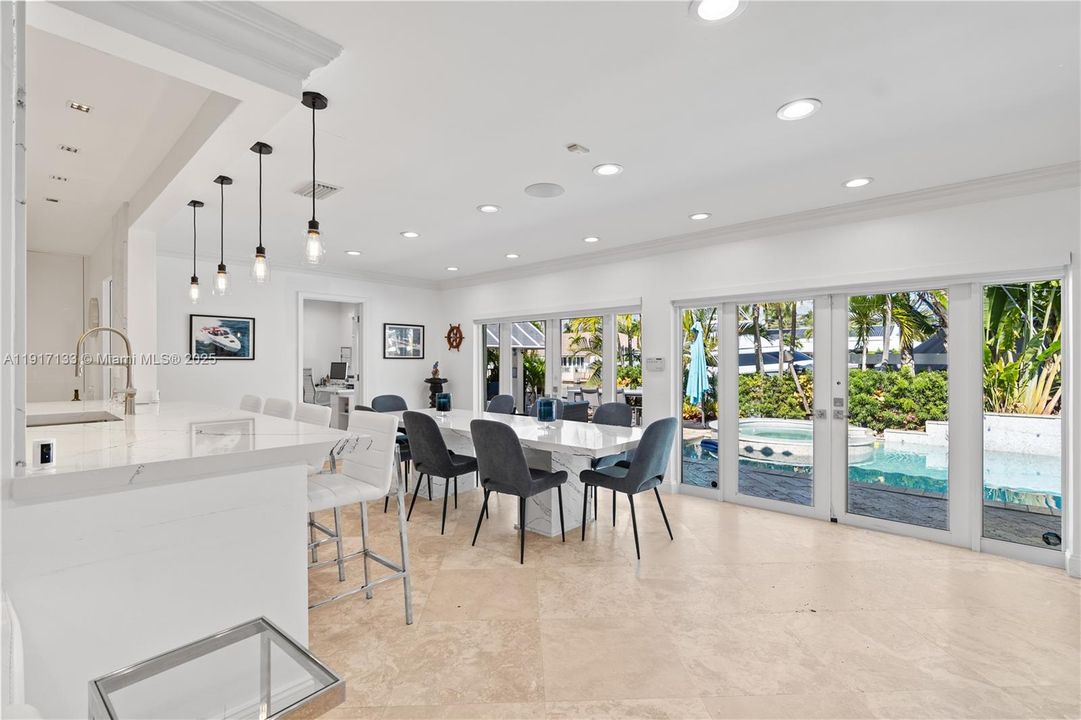 For Sale: $3,795,000 (4 beds, 3 baths, 3261 Square Feet)