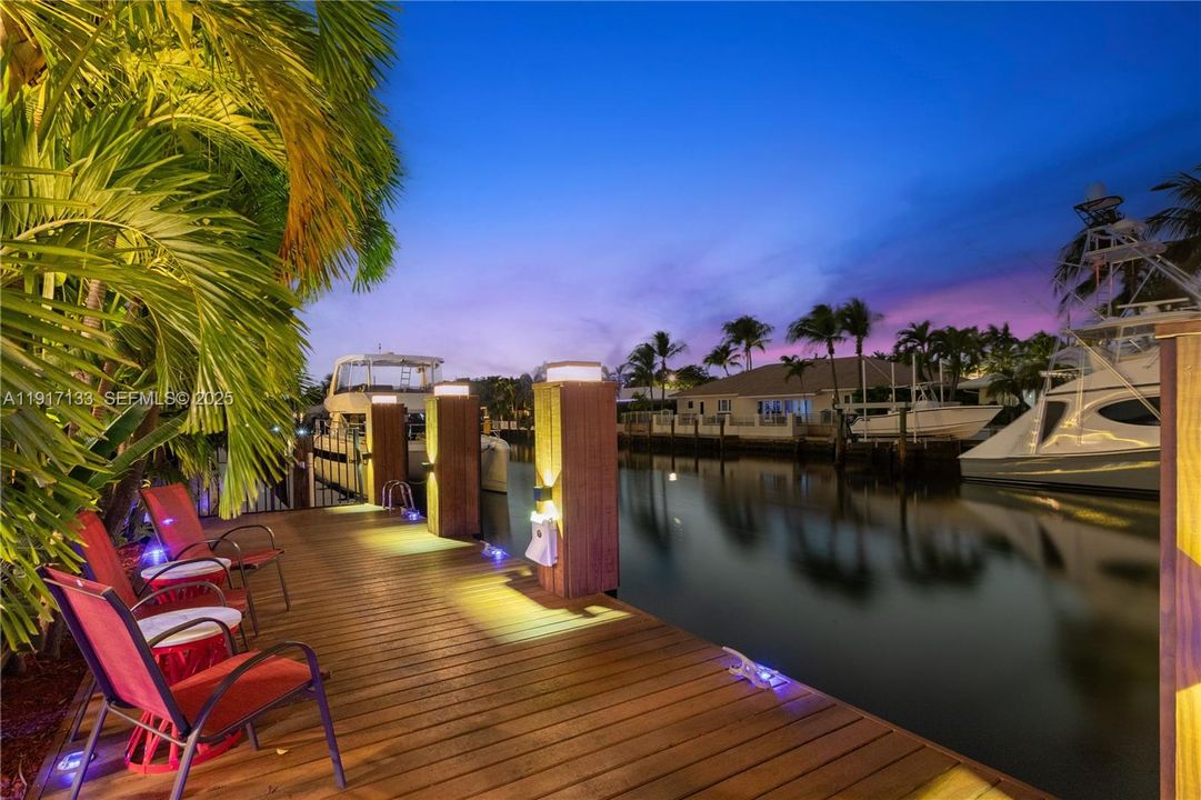 For Sale: $3,795,000 (4 beds, 3 baths, 3261 Square Feet)