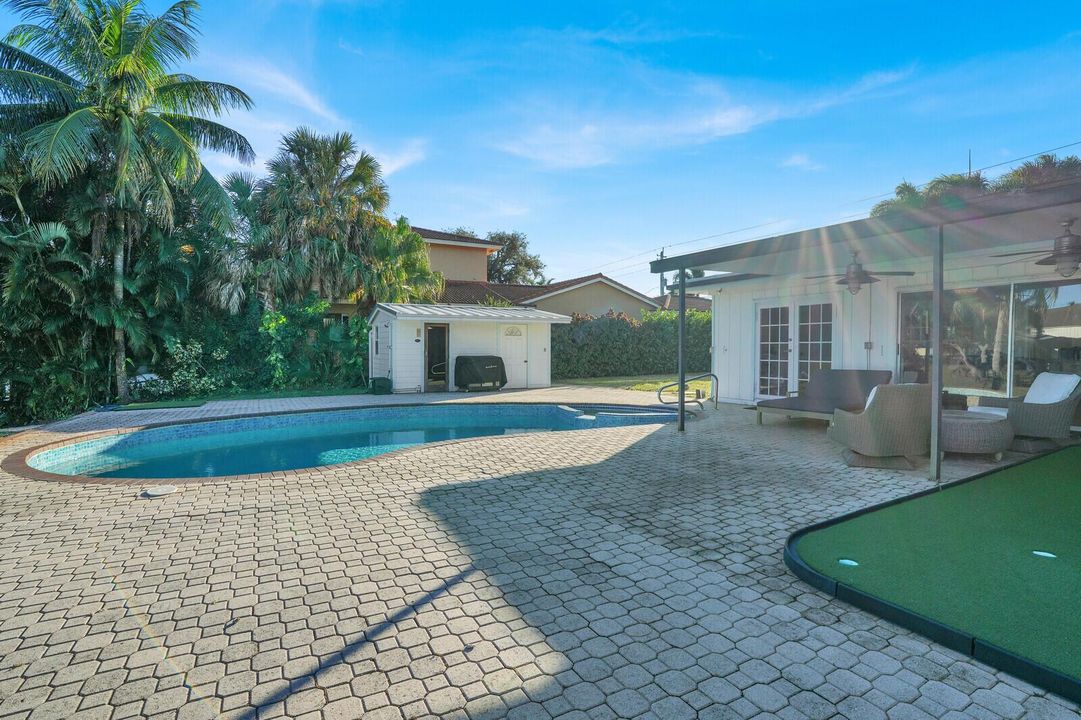 Patio/pool area