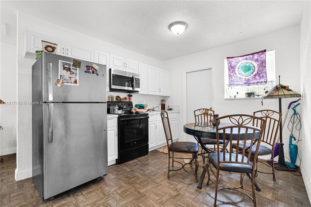 Active With Contract: $578,000 (0 beds, 0 baths, 1440 Square Feet)