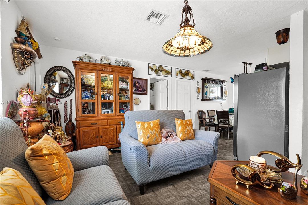 Active With Contract: $578,000 (0 beds, 0 baths, 1440 Square Feet)