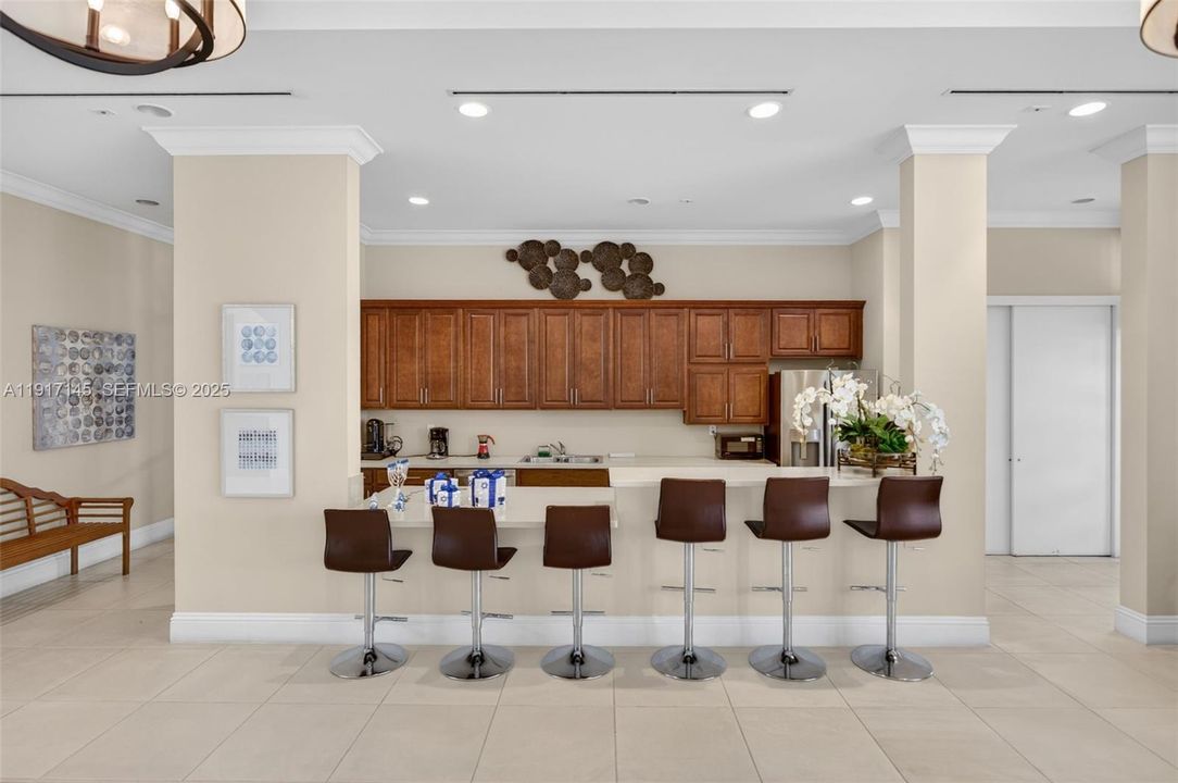 待售: $399,000 (2 贝兹, 2 浴室, 1422 平方英尺)