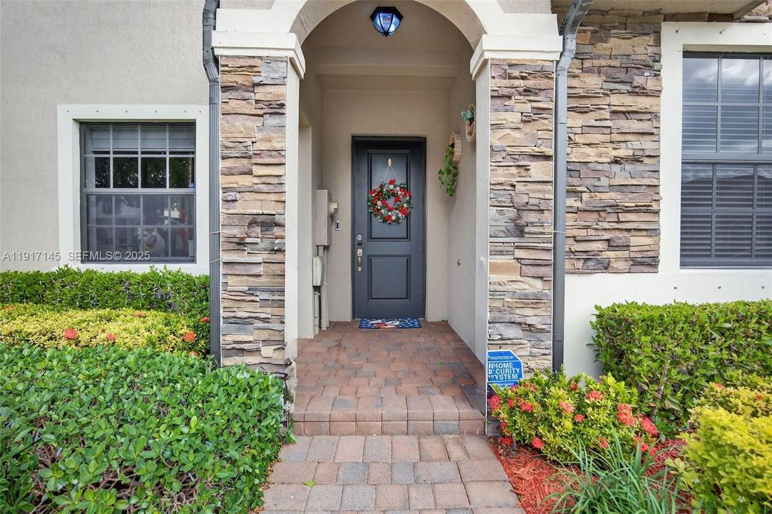 待售: $399,000 (2 贝兹, 2 浴室, 1422 平方英尺)