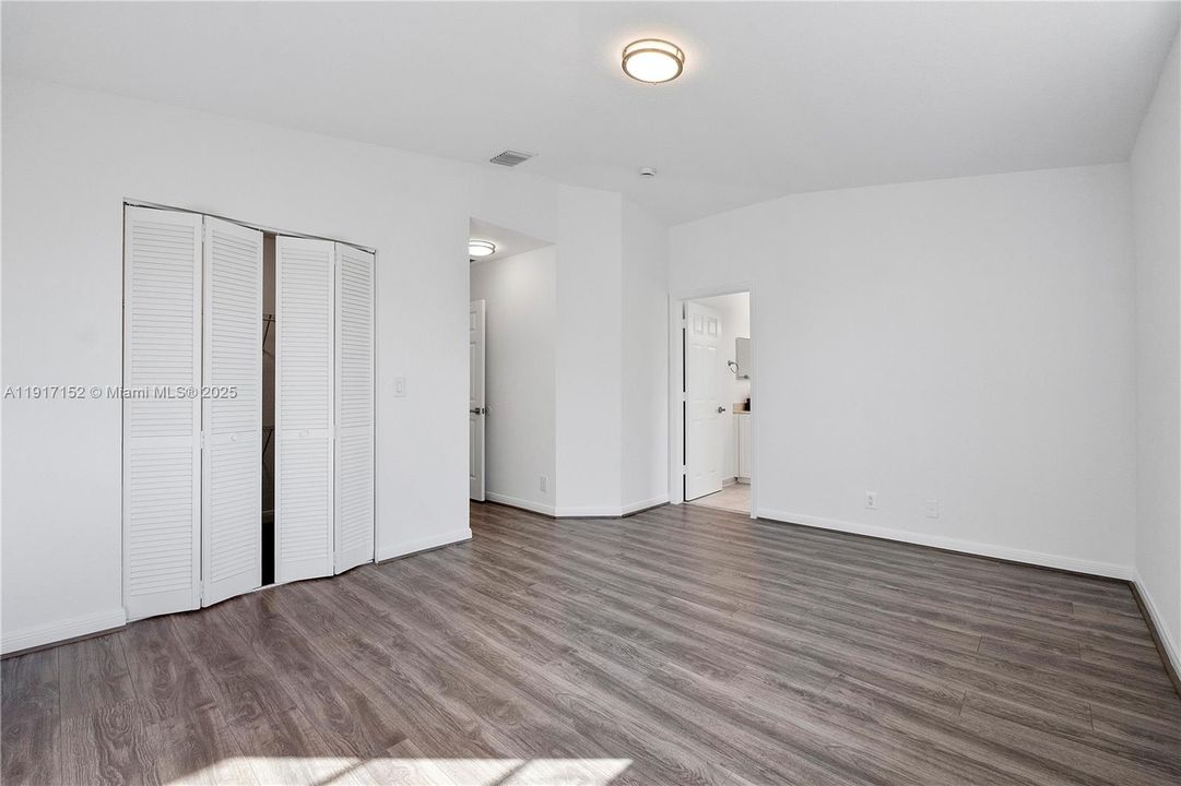 На продажу: $480,000 (4 спален, 2 ванн, 1848 Квадратных фут)