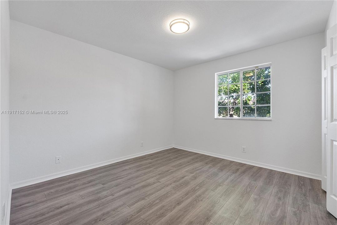 На продажу: $480,000 (4 спален, 2 ванн, 1848 Квадратных фут)