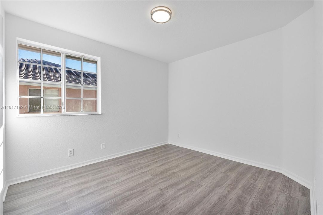 На продажу: $480,000 (4 спален, 2 ванн, 1848 Квадратных фут)