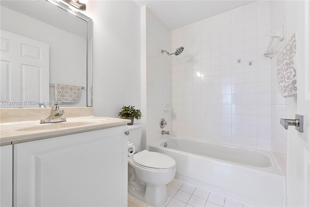 На продажу: $480,000 (4 спален, 2 ванн, 1848 Квадратных фут)