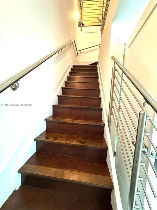 For Sale: $869,000 (4 beds, 3 baths, 2335 Square Feet)