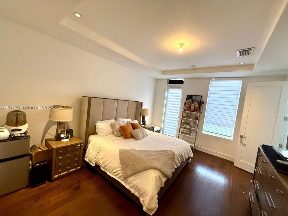 For Sale: $869,000 (4 beds, 3 baths, 2335 Square Feet)