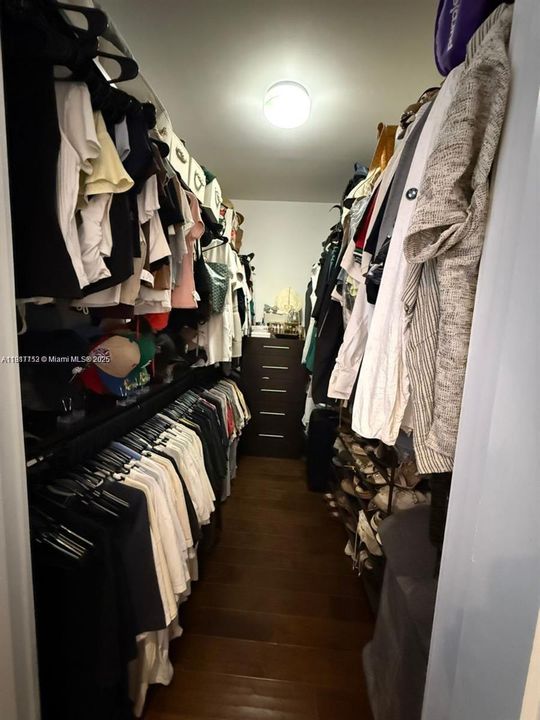 For Sale: $869,000 (4 beds, 3 baths, 2335 Square Feet)