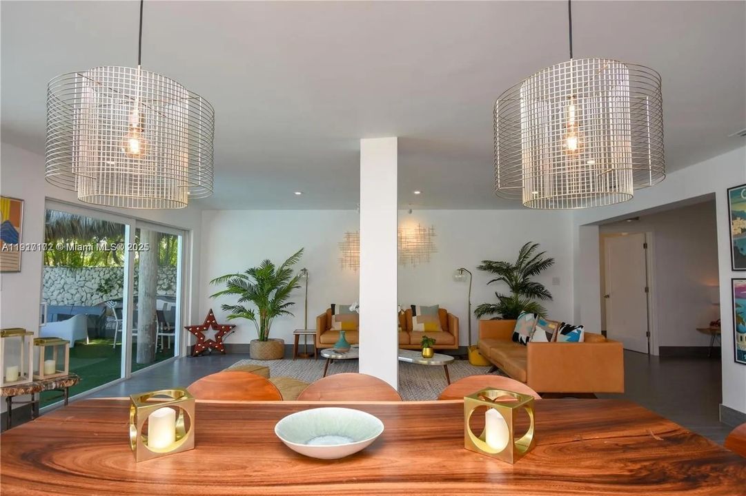 For Rent: $10,000 (3 beds, 3 baths, 2182 Square Feet)