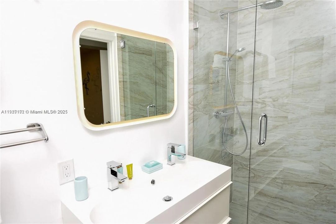 For Rent: $10,000 (3 beds, 3 baths, 2182 Square Feet)