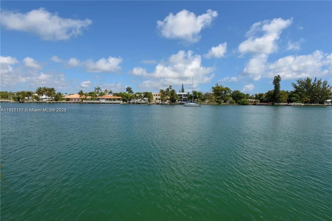 For Rent: $10,000 (3 beds, 3 baths, 2182 Square Feet)