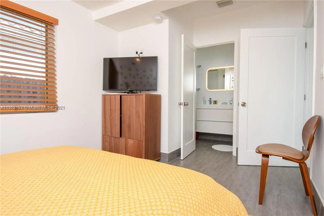 For Rent: $10,000 (3 beds, 3 baths, 2182 Square Feet)