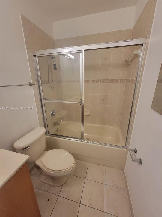 For Sale: $349,000 (2 beds, 2 baths, 1056 Square Feet)