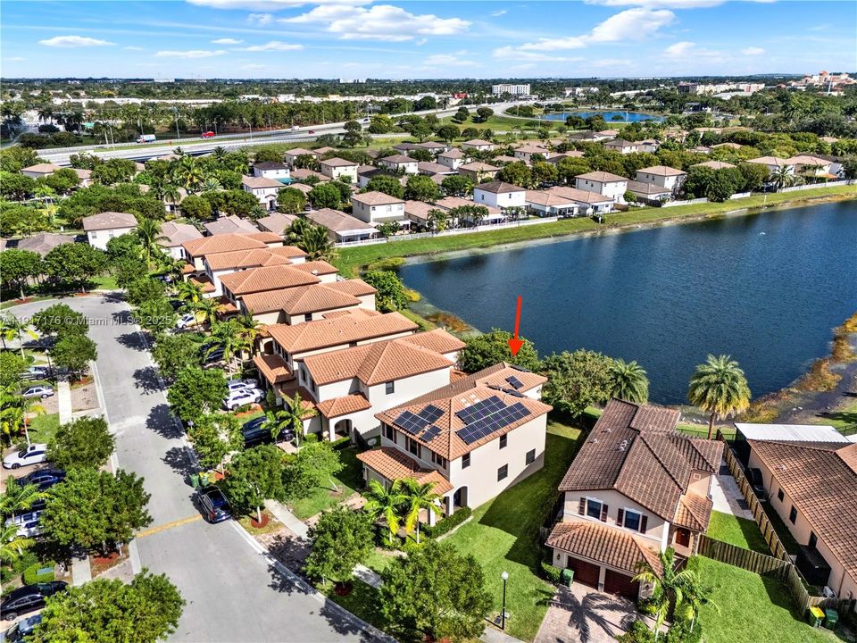 На продажу: $560,000 (5 спален, 2 ванн, 2568 Квадратных фут)