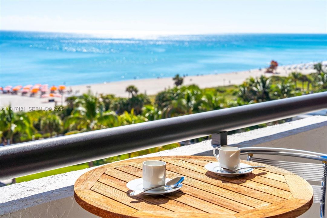 待售: $825,000 (1 贝兹, 1 浴室, 861 平方英尺)