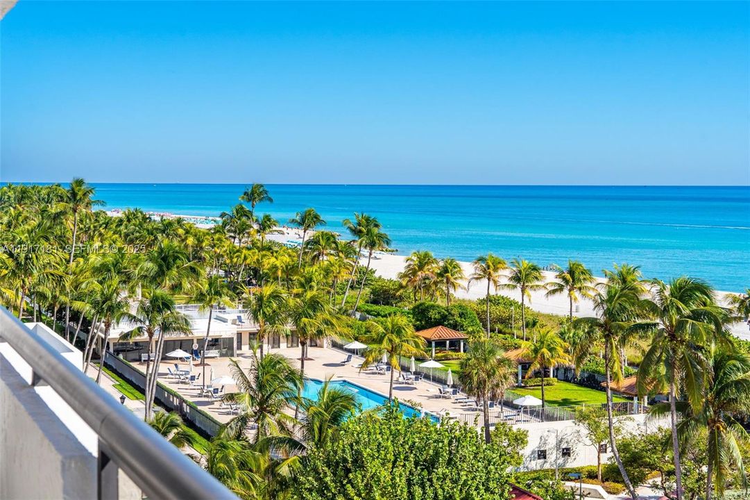 待售: $825,000 (1 贝兹, 1 浴室, 861 平方英尺)